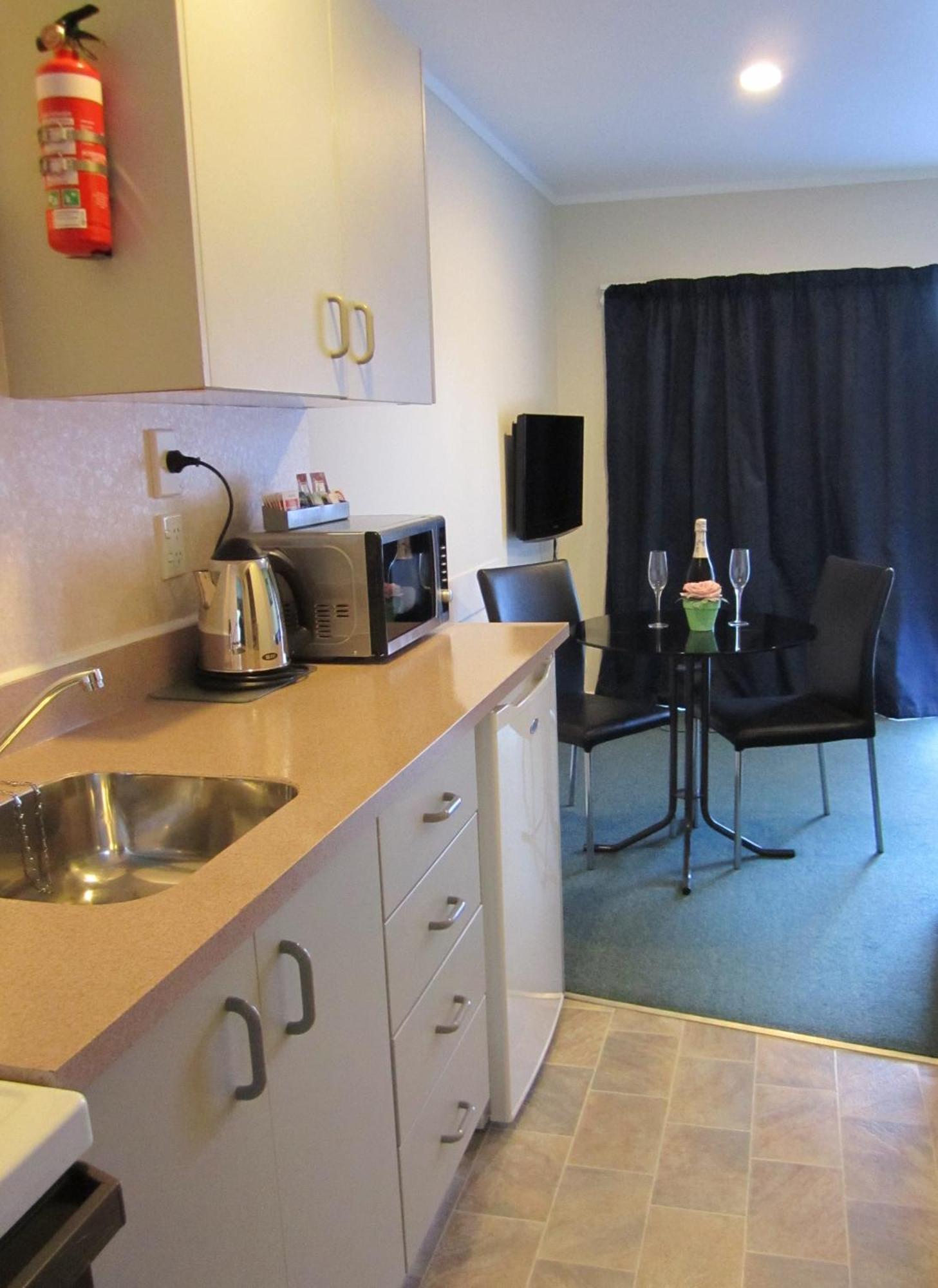 Camellia Court Motel โลเวอร์ฮัท ห้อง รูปภาพ