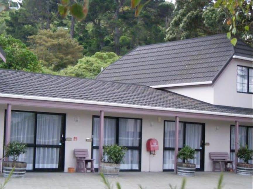 Camellia Court Motel โลเวอร์ฮัท ภายนอก รูปภาพ