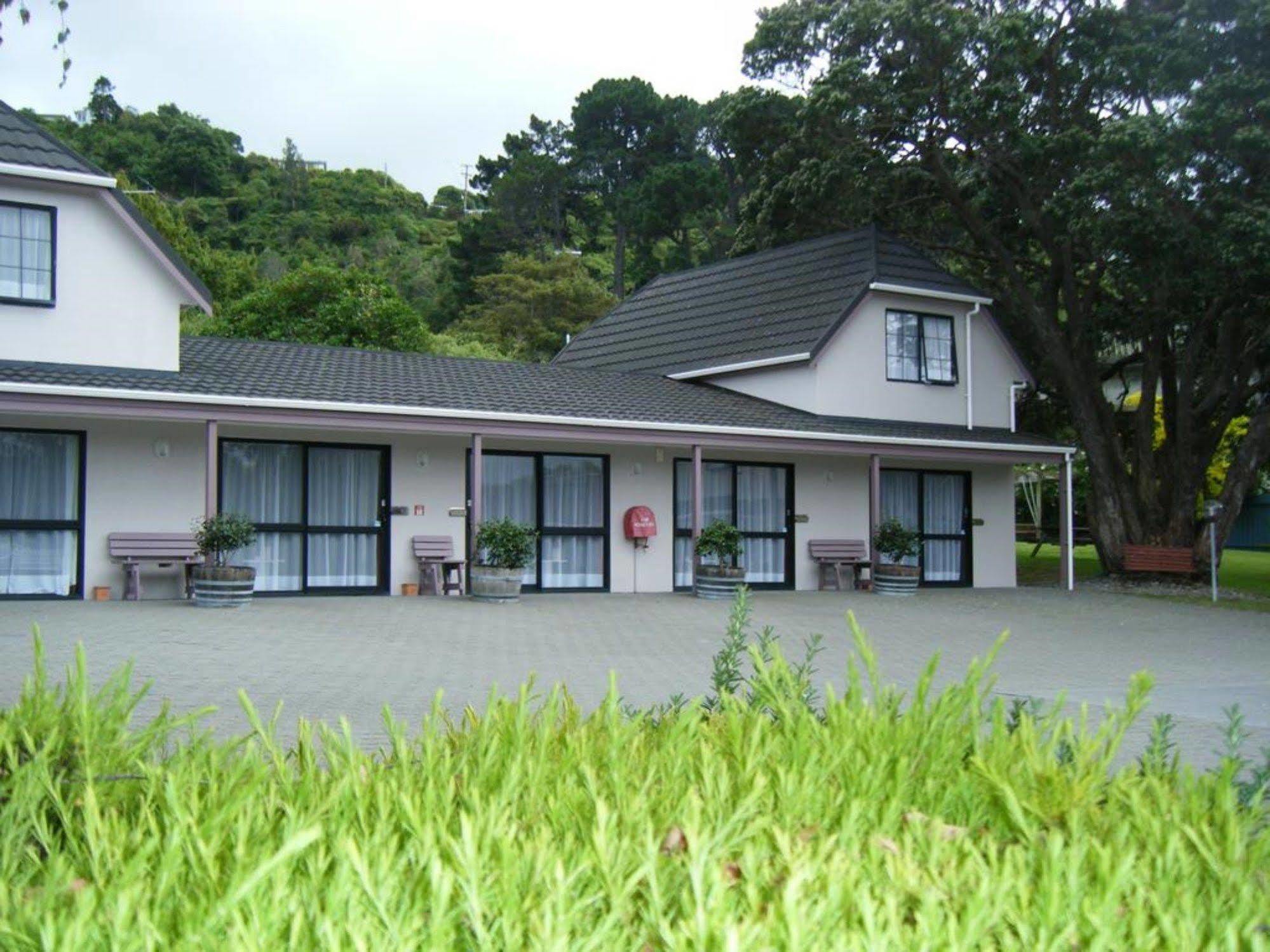 Camellia Court Motel โลเวอร์ฮัท ภายนอก รูปภาพ